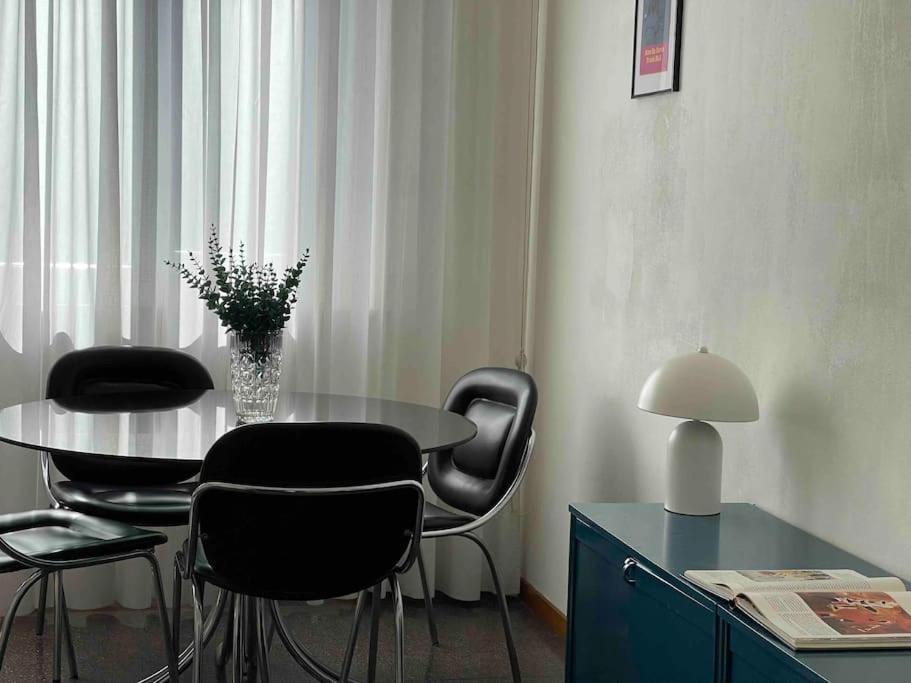 Artsy Flat With Shared Pool Appartement